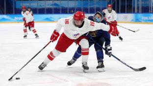 Российские хоккеистки разгромно уступили Финляндии и сыграют в плей-офф ОИ-2022 со Швейцарией