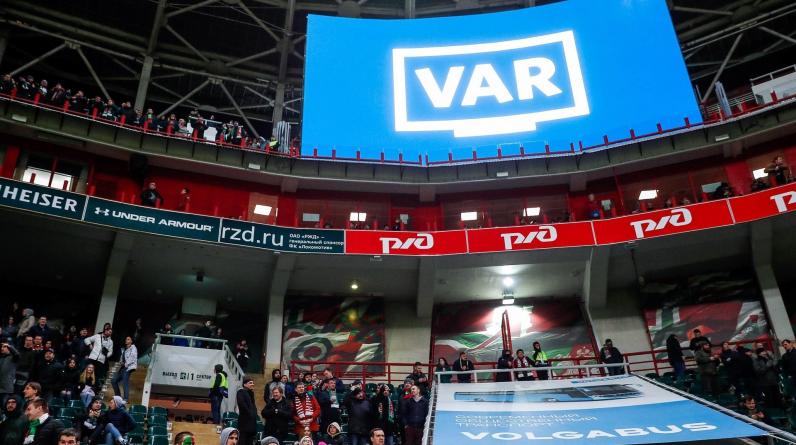 На матче «Крылья Советов» – «Локомотив» VAR не сможет использовать офсайдные линии