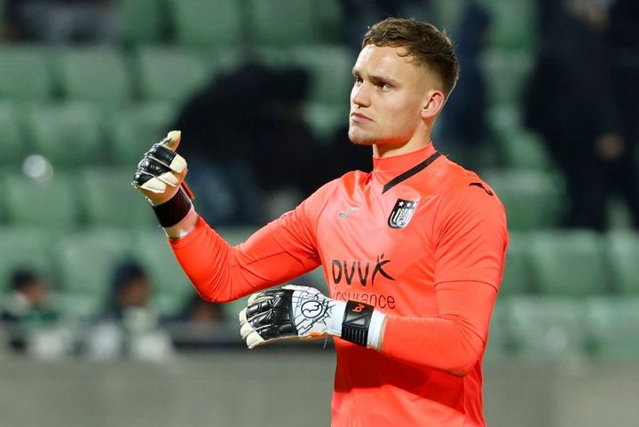 «Манчестер Юнайтед» интересуется 20-летним вратарем «Андерлехта»