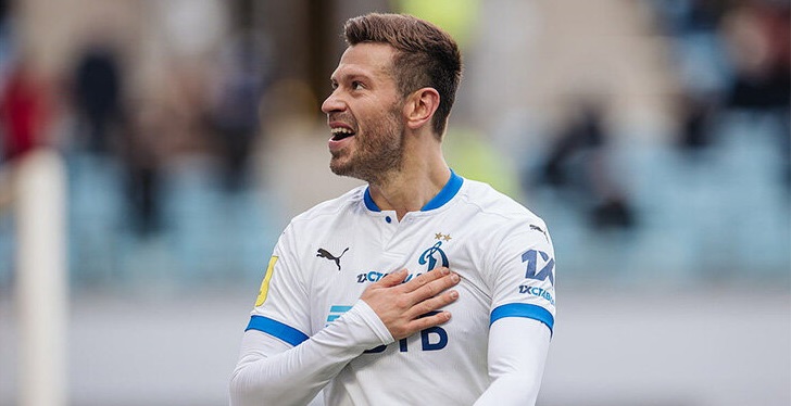 Смолов об окончании сезона: «Хотелось бы извиниться, что не взяли Кубок и скатились вниз в РПЛ» Смолов об окончании сезона: «Хотелось бы извиниться, что не взяли Кубок и скатились вниз в РПЛ»