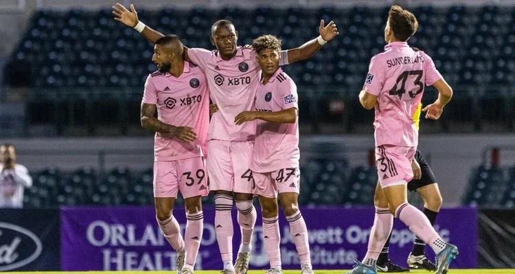 «Интер Майами» продал все билеты на сезон после перехода Месси «Интер Майами» продал все билеты на сезон после перехода Месси