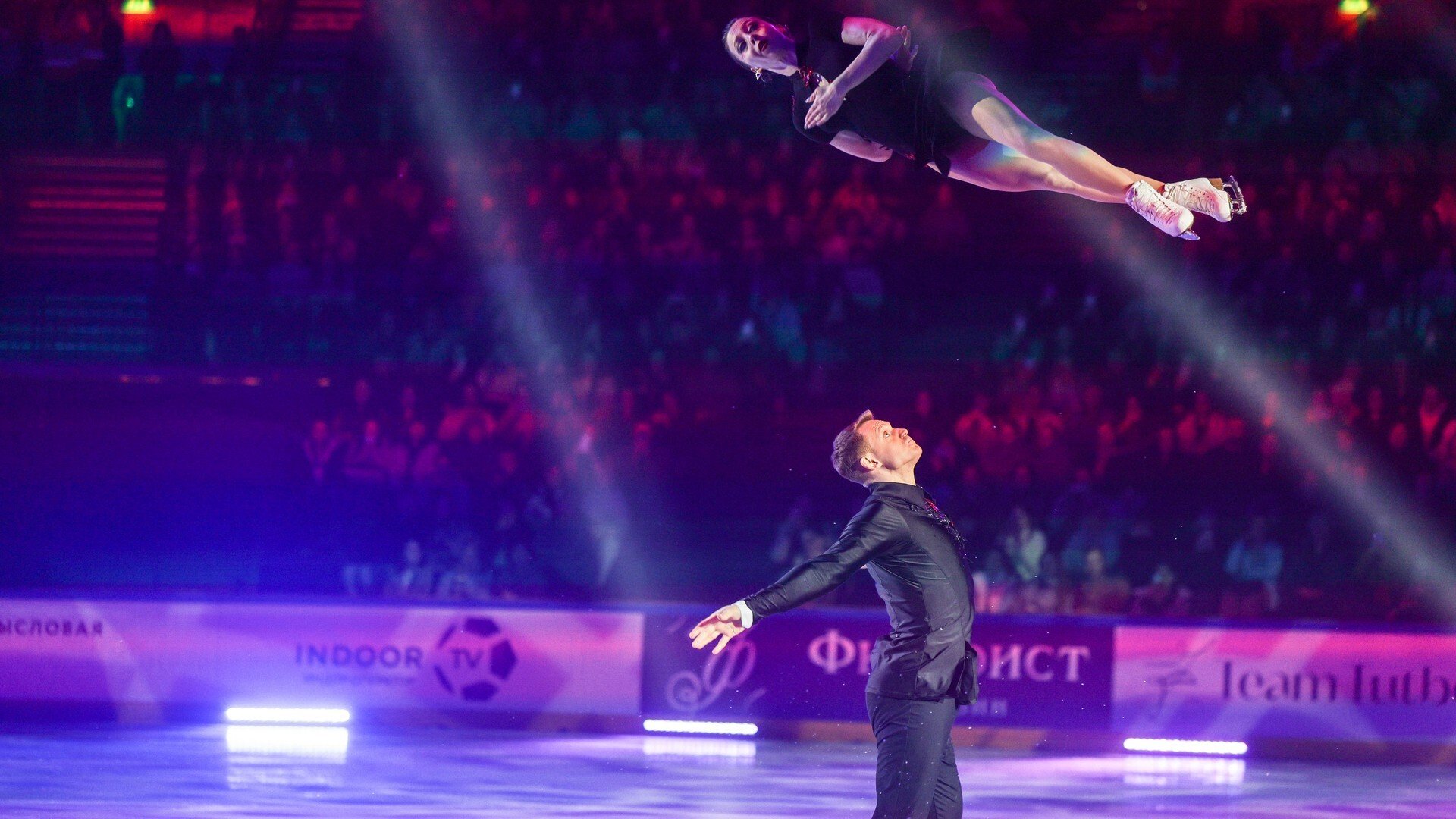 Чемпион Европы Дмитрий Козловский оценил отношение к российским фигуристам в США