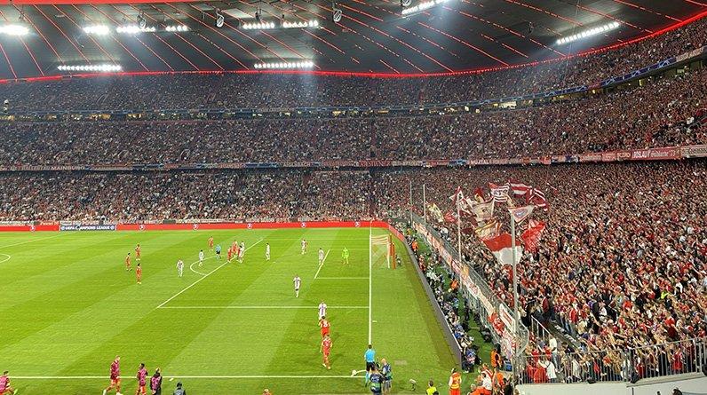 «Что за ##### эта «Барселона?». Фанаты «Баварии» унизили каталонцев еще и кричалкой