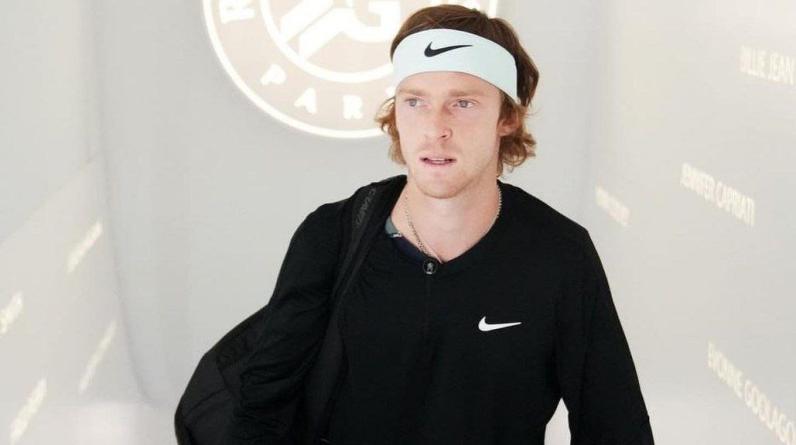 Циципас – Рублев – прогноз редакции на матч Итогового турнира 18 ноября 2022