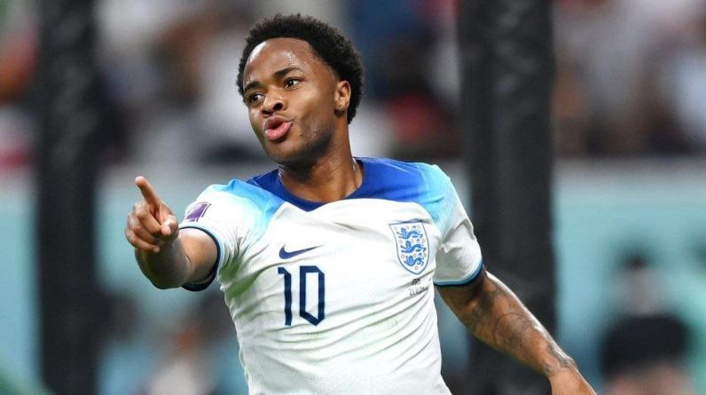 Стерлинг покинул Катар и отправился домой. Причина жуткая