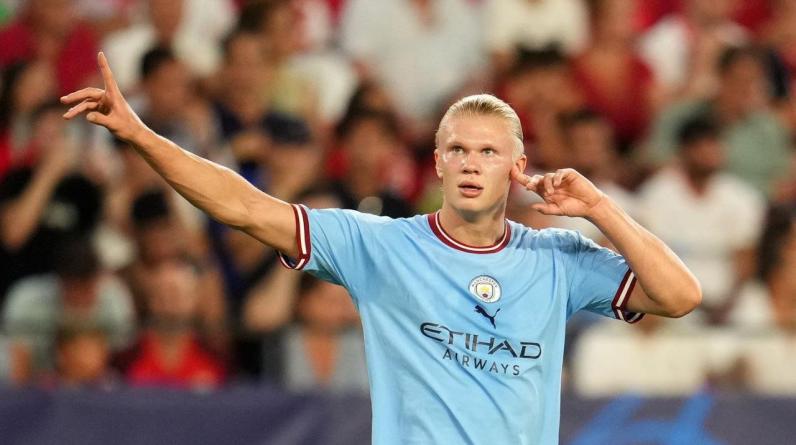 «Эрлинг может играть в одной лиге максимум 3-4 года». Отец Холанна намекнул, когда сын уйдет из АПЛ