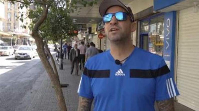 Футбольного фаната, собиравшегося дойти пешком до Катара к старту ЧМ, посадили в тюрьму в Иране