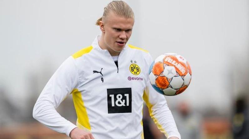 Холанн создает проблемы разработчикам игры Football Manager-2023. Он как чит-код