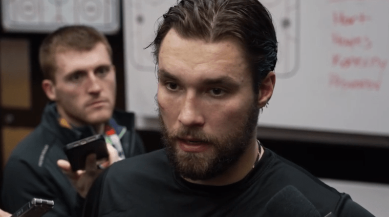 Илон Маск поддержал российского хоккеиста Проворова за отказ надевать форму с ЛГБТ-символикой