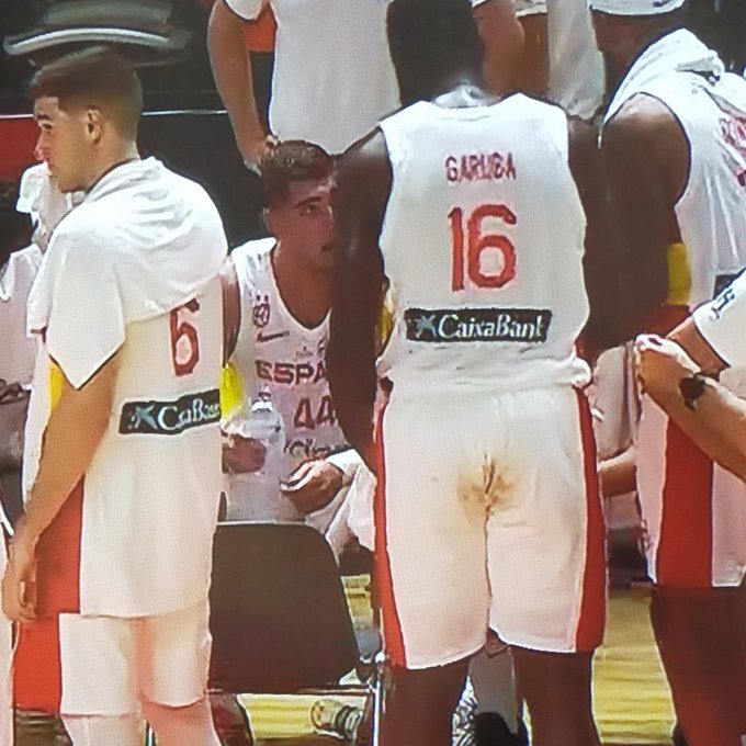 Форвард сборной Испании и клуба НБА «Хьюстон Рокетс» Усман Гаруба