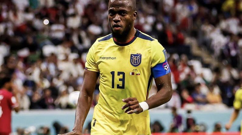 Капитан Эквадора оформил дебютный дубль в Катаре. При чем здесь Олег Саленко?