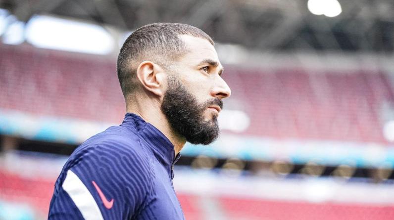 Бензема не выступит на ЧМ из-за поспешного решения Дешама. Карим мог сыграть еще в 1/8 финала