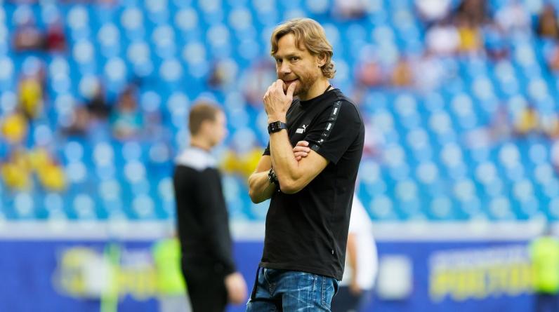 Карпин – об игре с «Динамо»: «Судья опять не увидел пенальти на Комличенко»