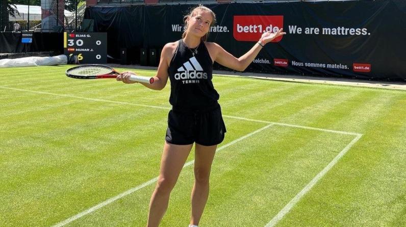 Касаткина – Терюшкову, предложившему лишить ее звания ЗМС: «У тебя значка нет, вот и бесишься»