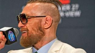 Конор анонсировал документальный фильм на Netflix о себе. Он вышел на бой с Хабибом с травмой