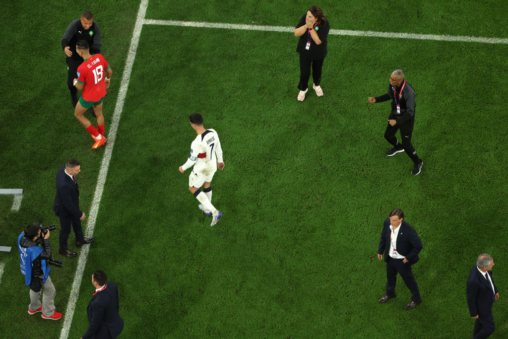 Великий уходит