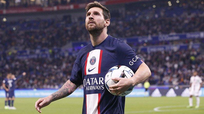 Месси впервые забил за «ПСЖ» со штрафного – Мбаппе стоя аплодировал шедевру Лео