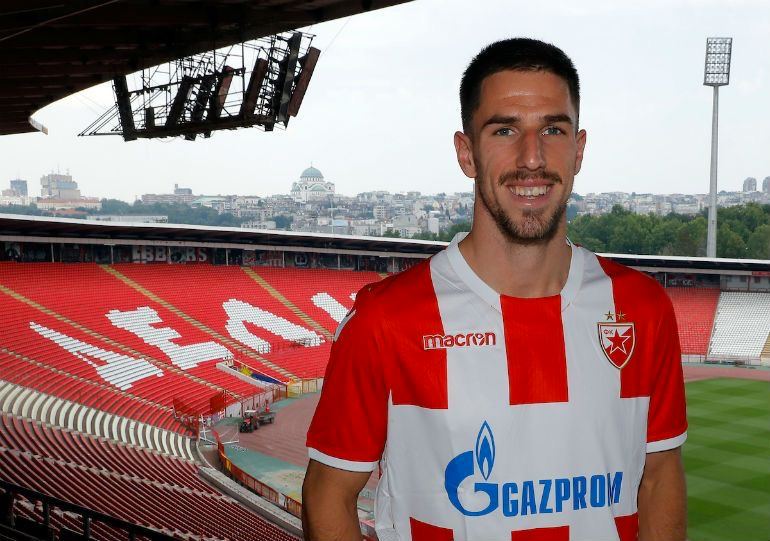 Милош Дегенек