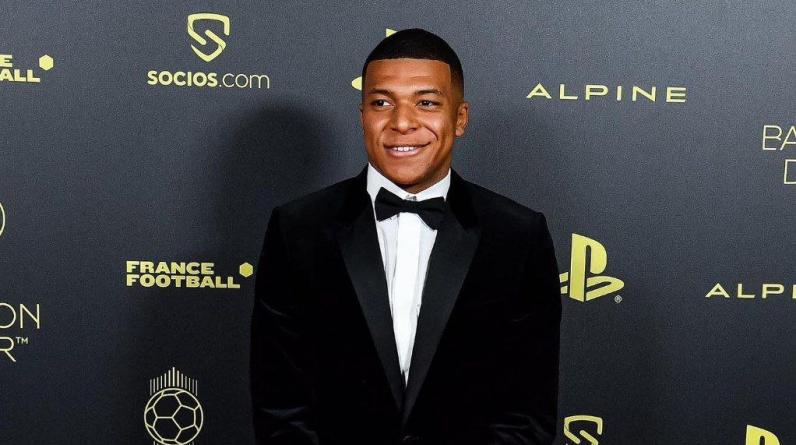 Опубликован рейтинг крупнейших контрактов в истории футбола. У Мбаппе в «ПСЖ» космическая сумма