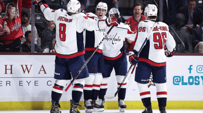 Орлов и Кузнецов оформили по ассистентскому дублю в матче НХЛ за «Вашингтон»