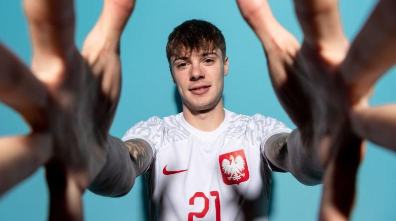 Бежал от коммунистов в Италию и умер после дебюта сына за сборную. Как отец поднял звезду из Польши