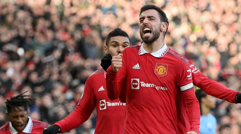 «Манчестер Юнайтед» сравнял благодаря спорному голу Фернандеша. Скандал в манчестерском дерби
