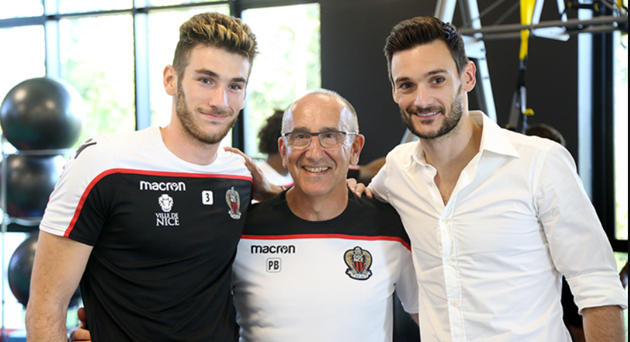 Уго с братом и отцом