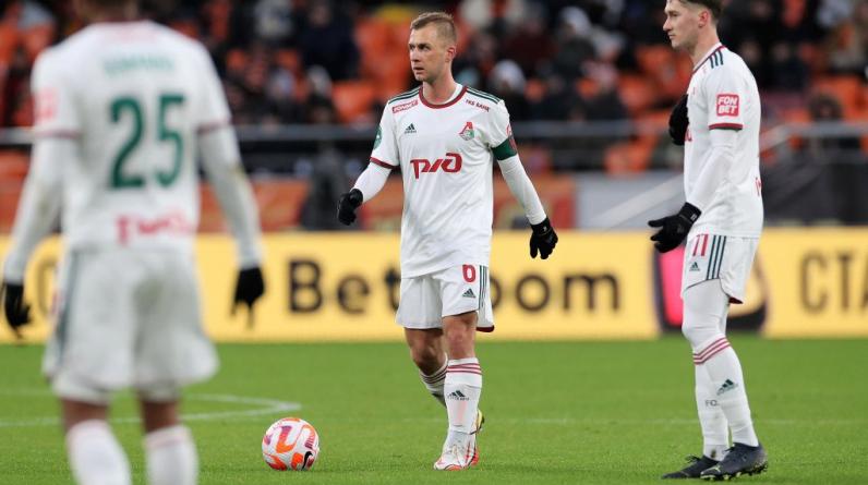 Первый тренер Баринова Тихонов заявил, что срыв перехода хавбека в «Бешикташ» — ошибка «Локомотива»