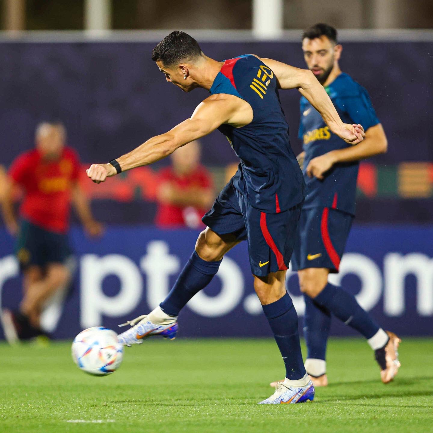 Фото из поста Роналду