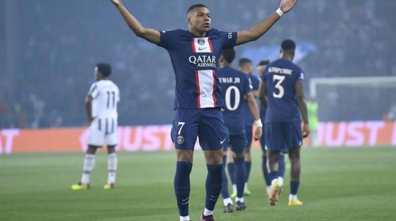 Президент Франции Макрон предсказал точный счет игры с Польшей на чемпионате мира