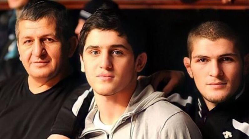 «Пусть Бог дарует тебе высшую степень рая». Мощное послание Махачева отцу Хабиба после победы в UFC