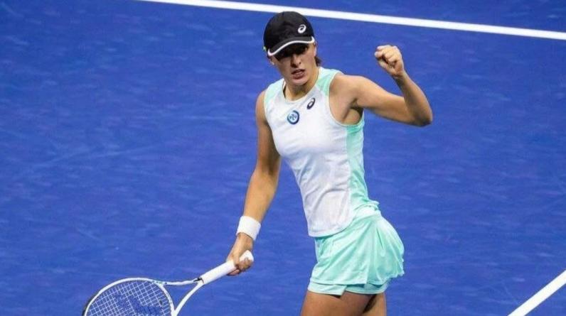 «Раньше после проигранных сетов в туалете плакала. Сегодня нашла выход». Швентек – в финале US Open