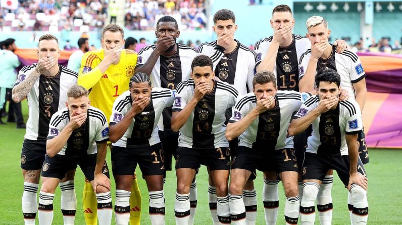 Роднина – о ЧМ: «Кто-то встает на колени, кто-то закрывает рот. Занимайтесь делом!»