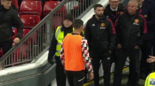 Роналду сбежал в раздевалку во время матча с «Тоттенхэмом». Криш обиделся на решение Тен Хага