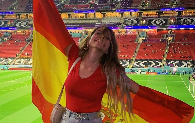 Болельщица на ЧМ-2022 в Катаре