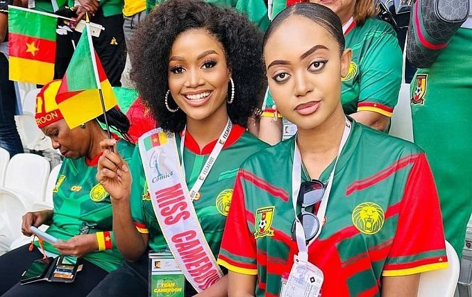 Болельщицы на ЧМ-2022 в Катаре