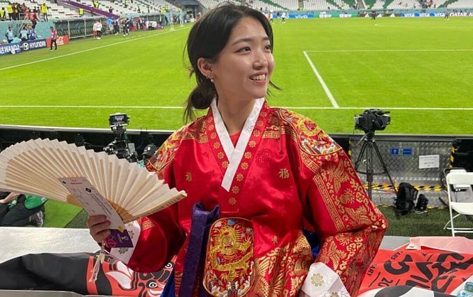 Болельщица на ЧМ-2022 в Катаре
