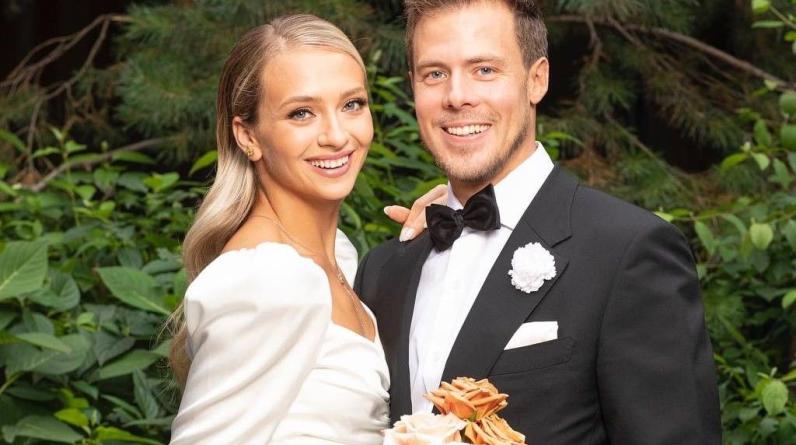 Синицина и Кацалапов рассказали, поменяла ли Виктория фамилию после свадьбы