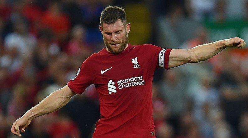 «Собачье дерьмо, удивившее всех». Фаны «Ливерпуля» уничтожают легенду клуба за разгром от «Наполи»