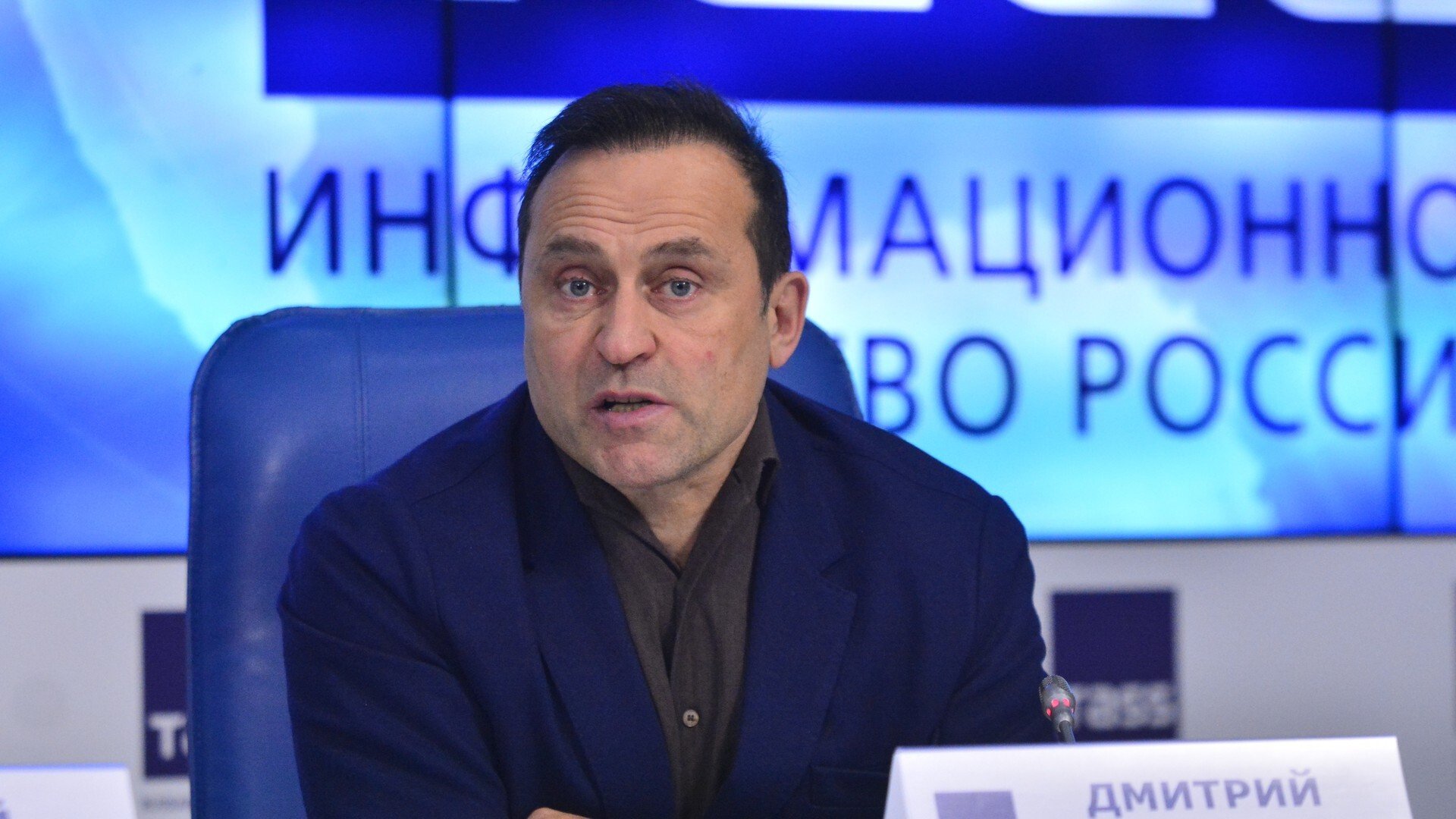 Свищев призвал Загитову аккуратнее водить машину после 124 штрафов