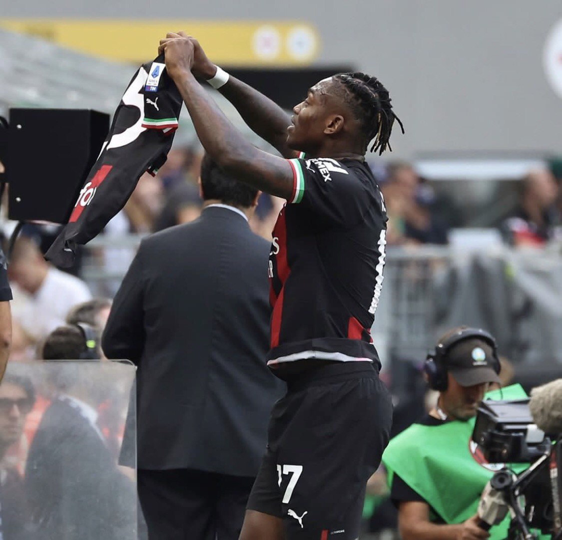 Рафаэл Леау