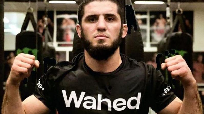 У Махачева или Оливейры, вероятно, были проблемы с весогонкой. Об этом сообщил Волкановски