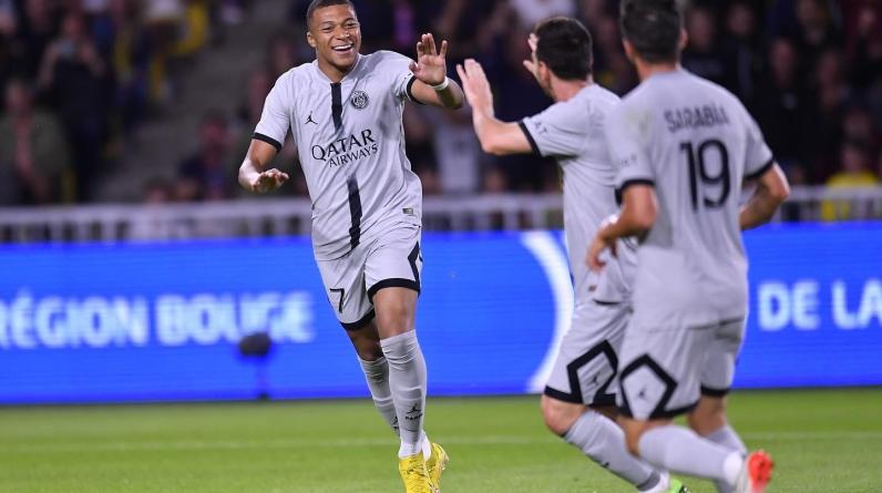 У Месси 5 ассистов Мбаппе, у Неймара – 3. Сколько голевых пасов отдал им Килиан?