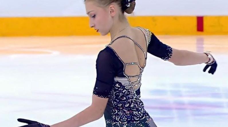 Ученица Плющенко исполнила супермногооборотный прыжок на удочке, аж голова закружилась