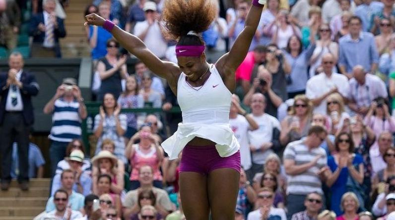 Уимблдон официально разрешил теннисисткам надевать цветное нижнее белье