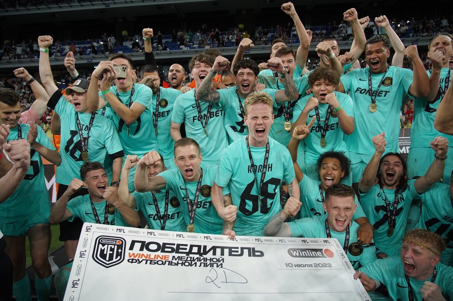 2DROTS – победители первого сезона Медиалиги