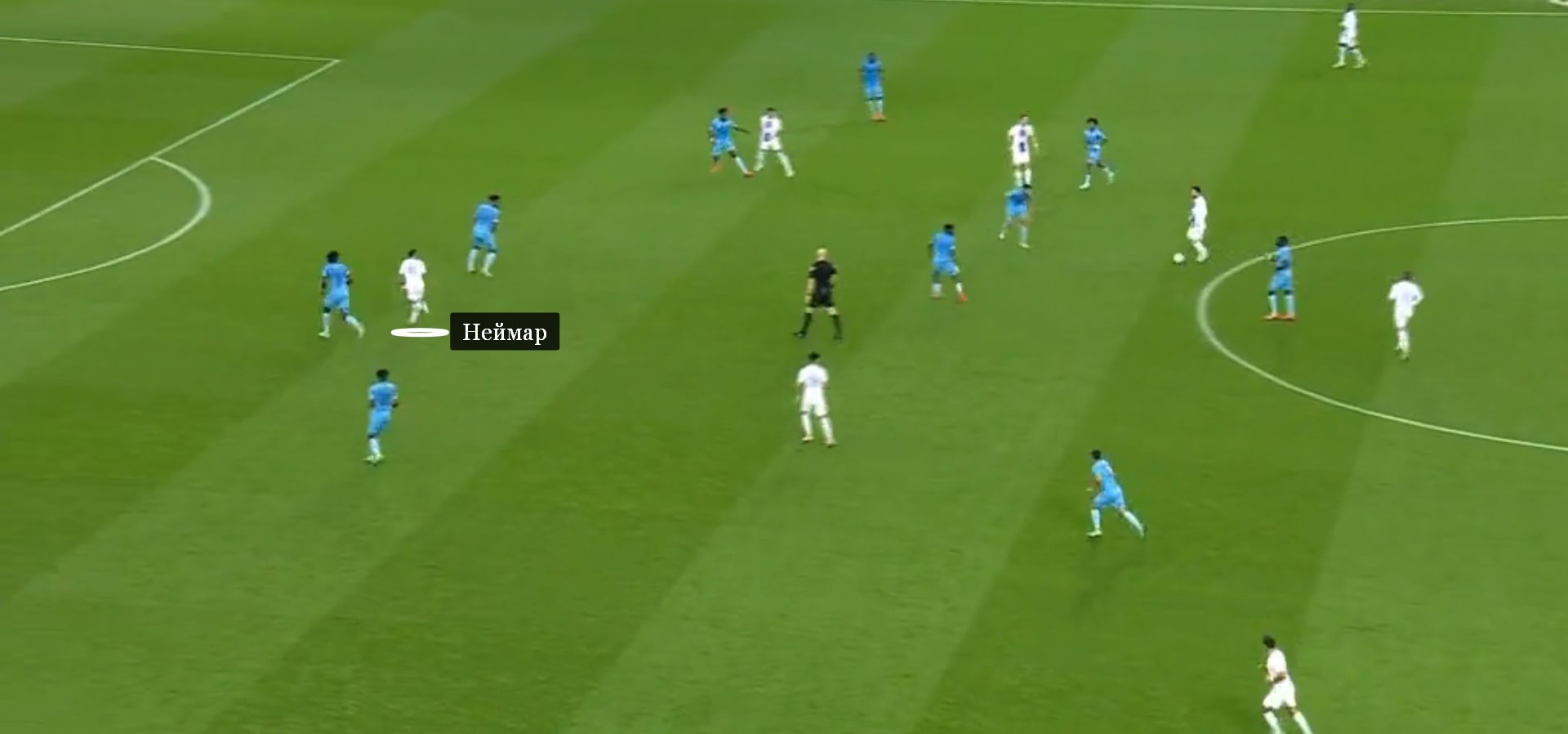 Неймар открывается в позиции форварда перед голом в ворота «Труа»