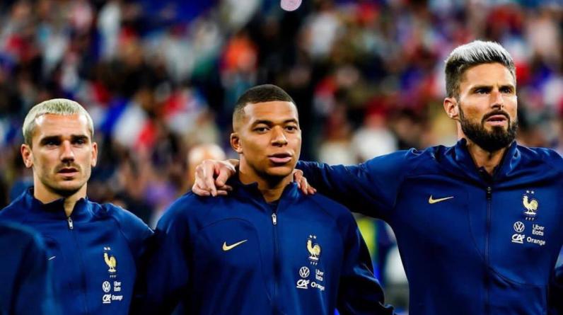 Жиру поддержал Мбаппе перед ЧМ. На Евро у них был конфликт Жиру поддержал Мбаппе перед ЧМ. На Евро у них был конфликт